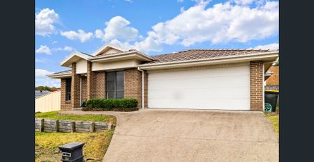 4 Bedroom Home - Photo 3