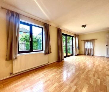 3 bedroom end of terrace house to rent - Photo 2