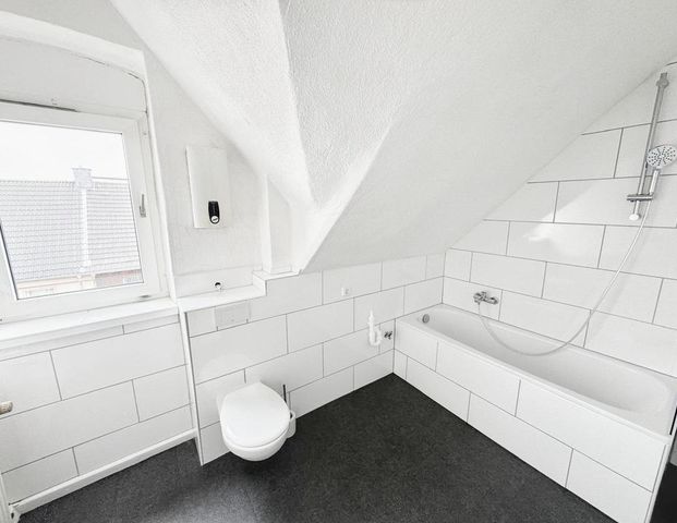 Renovierte Wohnung gegenüber des Stadtgartens Wanne-Eickel - Foto 1