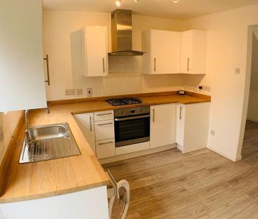 2 bedroom terraced house to rent - Photo 6