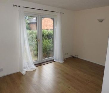 Bernards Close, Hainault, IG6, Property for rent - Photo 1