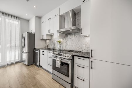 2040 Boul. Rosemont, Montréal (Rosemont, QC H2G - Photo 2