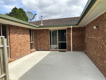 Close to Hospital 3-Bedroom Home - Photo 5