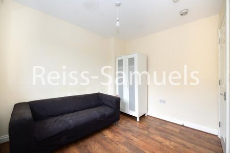 6 bedroom semi-detached house to rent - Photo 5