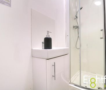 3 bedroom flat to rent - Photo 5