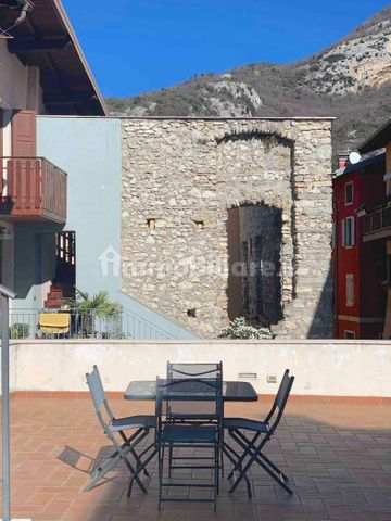 Trilocale piazza Antonio Gazzoletti 7, Centro, Nago-Torbole - Photo 2