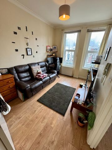 1 Bed Flat, Ferme Park Road, N4 - Photo 3