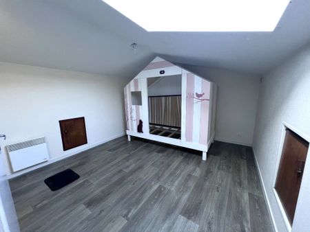 Location Maison de ville 5 pièces 107 m2 à Castelnau-de-Médoc - Photo 3