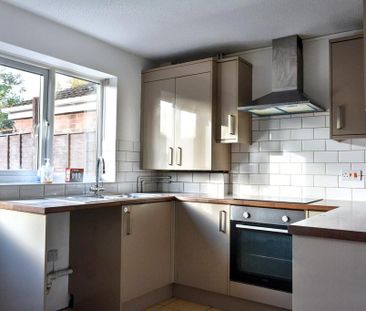 2 bedroom terraced house to rent - Photo 6