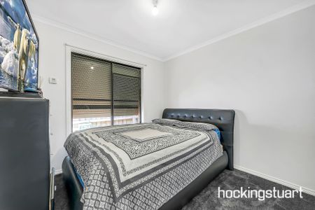 2 Neman Court, Roxburgh Park. - Photo 3