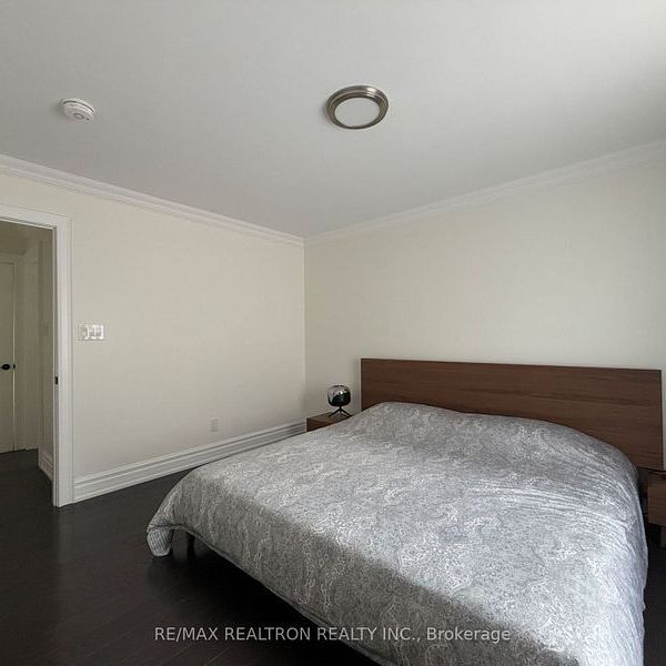 For Lease - 502 Palmer Avenue Unit# Upper 2 Bedrooms, Richmond Hill, Ontario - Photo 1