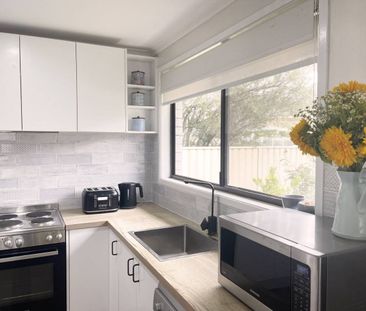 Spacious Family Home in the Heart of Jamberoo - Photo 4