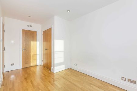 2 Bed Flat, Warren House, W14 - Photo 4