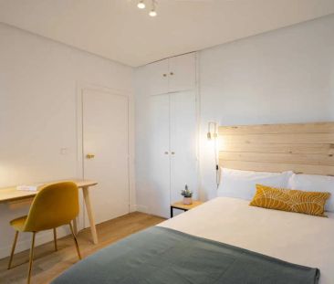 Room in a shared 16-bedroom apartment for rent in Ciudad Universitaria - Photo 4