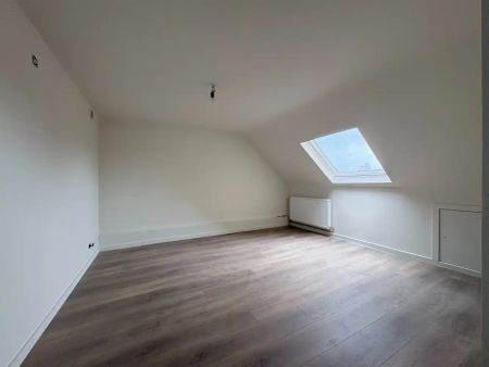 Gezellige, lichtrijke woning met drie slaapkamers - Foto 2