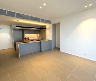 Level 10/1004/40 Solent Circuit Norwest - Photo 1