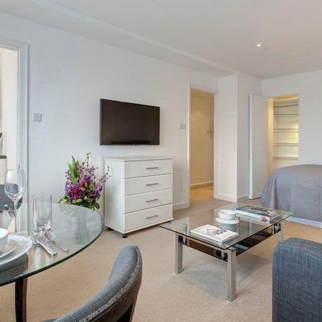 Studio to rent - Photo 1