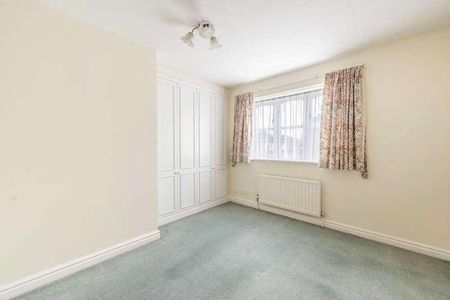 Kingfisher Close, Harrow Weald, HA3 - Photo 2