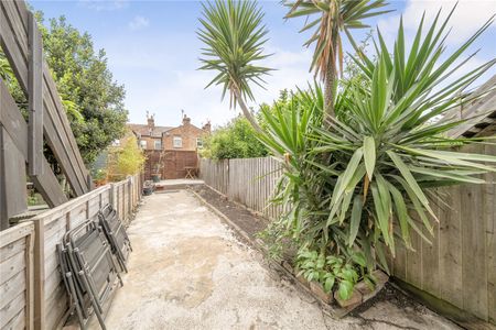 Rutland Gardens, N4, London - Photo 4