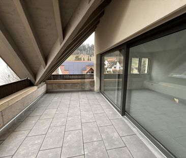 EXCLUSIVE WITH LARGE ROOF TERRACE - Photo 3