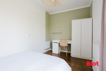 Location Appartement 5 pièces 69m² RENNES 35000 - Photo 3