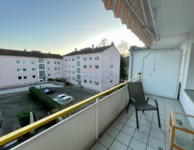 3 Zimmer Wohnung am Kurpark, 2.OG mit Süd-Balkon, Einbauküche, kein Lift. - Photo 1