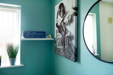 3 Bed Terraced House, Madden Close, NG5 - Photo 4