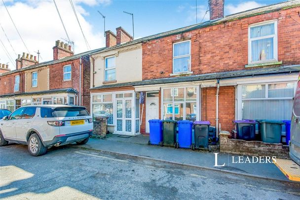 1 bedroom in a house share to rent - Photo 1