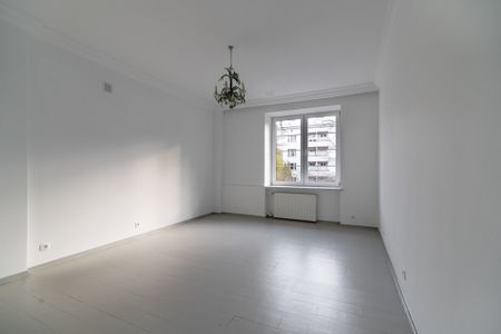 Metro, kamienica, po malowaniu - Фото 3