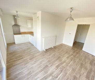 Location Appartement 2 pièces 44m² - Photo 5