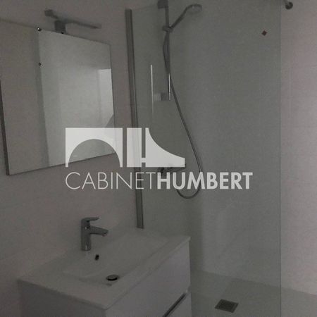 Location Appartement 2 pièces 42m² ST ETIENNE 42000 - Photo 2