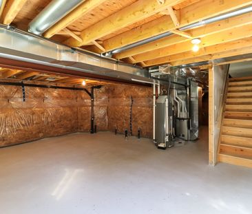 For Lease - 107 ROSIE Street, Blue Mountains, Ontario - Photo 1