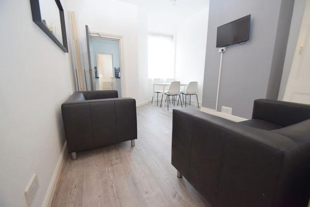3 bedroom house share to rent - Photo 1