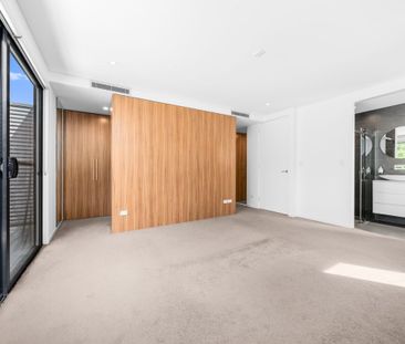 OVERSIZED MODERN 3 BEDROOM + STUDY SANCTUARY! - Photo 2