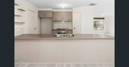 Modern Family Home - Cascades on Clyde - Photo 4