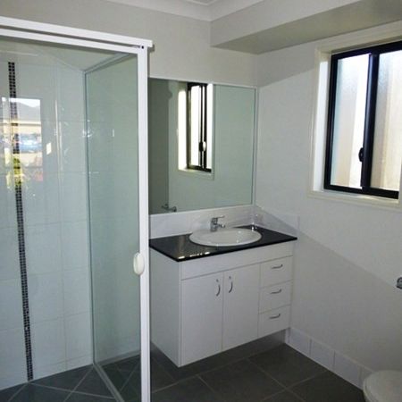 19 Cable Court, 4740, Blacks Beach - Photo 3