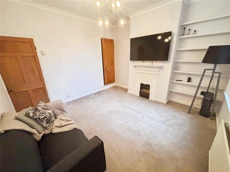 3 bedroom terraced house to rent - Photo 3