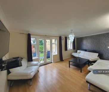 3 bedroom terraced house to rent - Photo 2