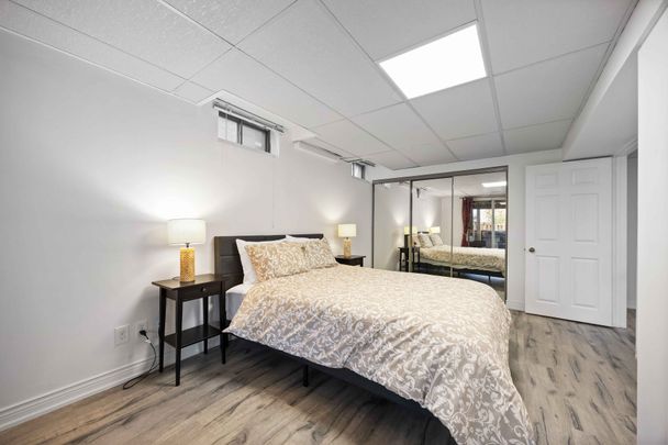 For Lease - 86 Tamarac Trail Unit# Lower, Aurora, Ontario - Photo 1