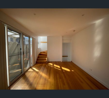 1/430 Gaffney Street, Pascoe Vale, Vic 3044 - Photo 4