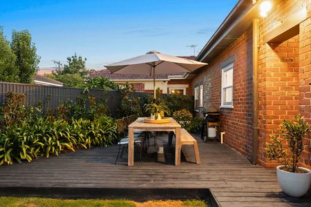 Stylishly Renovated with a Garden Surprise! - Photo 4