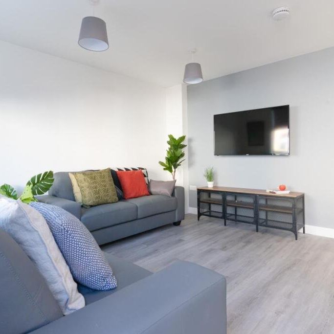 6 bedroom house to rent - Photo 1