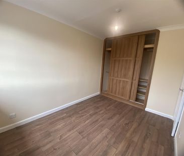 Bridge Lane, Pollington, Goole - Photo 4