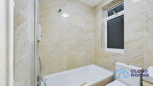 RM3 Hainault Road | Leyton | London | E11 1DR - Photo 1