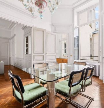 Appartement • Saint Germain des Prés - Photo 1