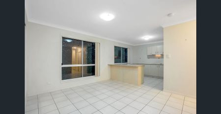 LIVING AT ITS BEST IN ARUNDEL!! - Photo 2