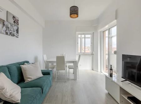 Avenida do Brasil, Amadora, Lisbon 2700-133 - Photo 5