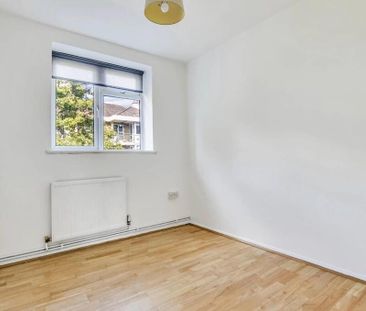 3 bedroom apartment to rent - Photo 3