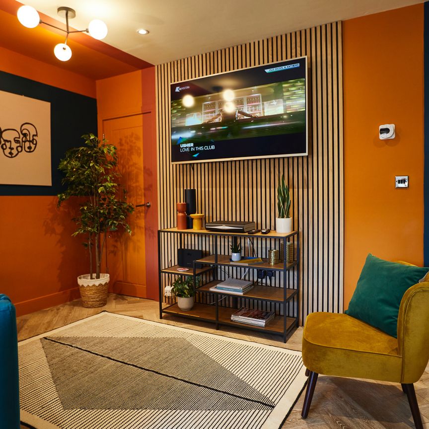 Orchard Square Room 4 - Photo 1