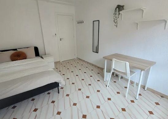 Carrer del Pare Mendez, Torrent, Valencian Community 46900